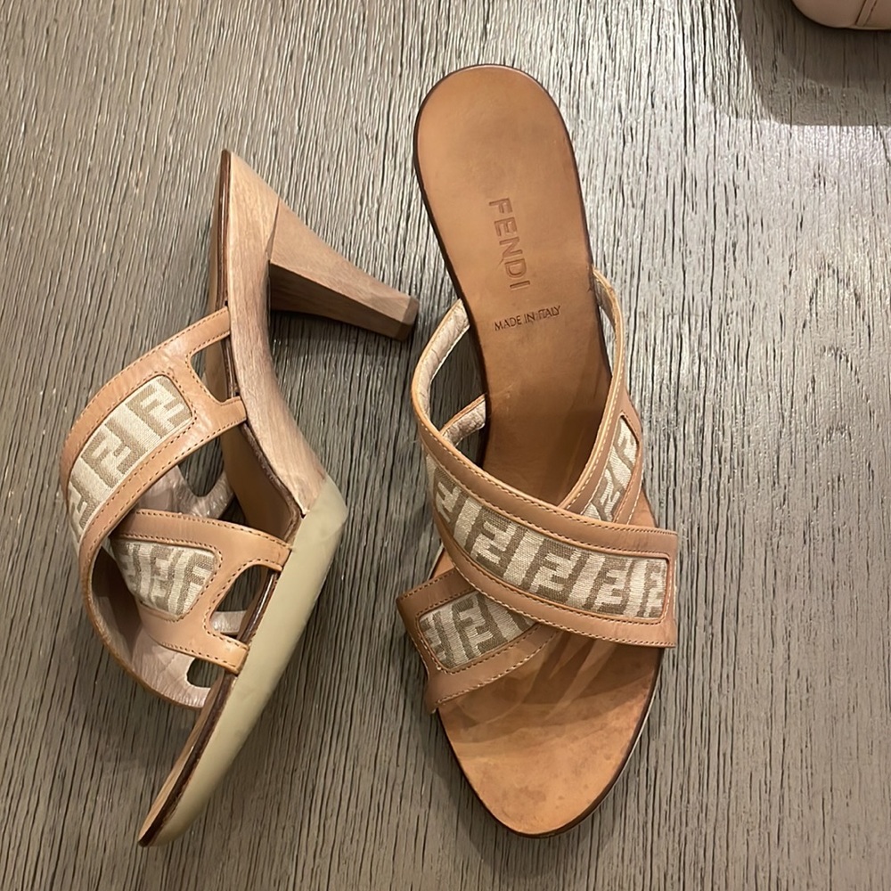Fendi vintage clog heels